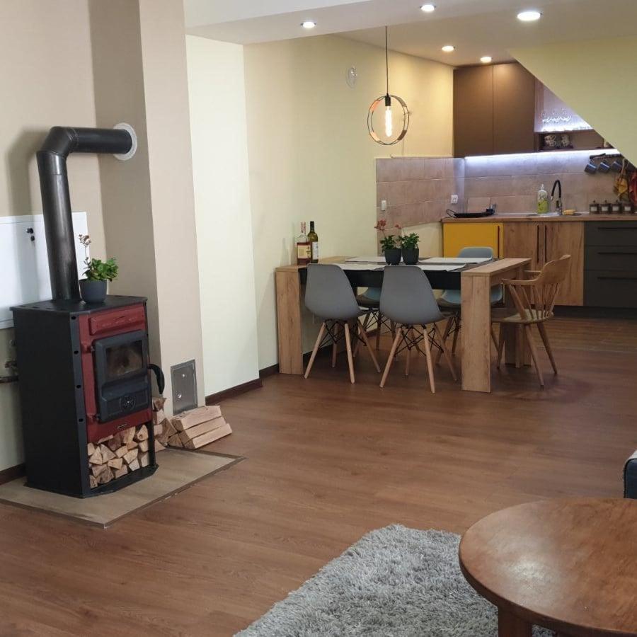 Nikas Apartman Donji Milanovac Exterior photo